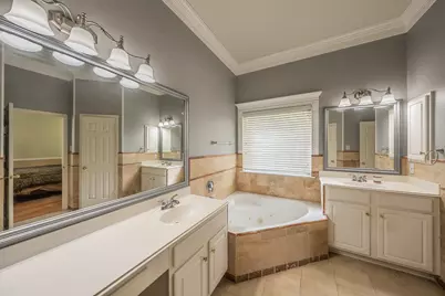5549 Mountain Valley Drive, The Colony, TX 75056 - Photo 12