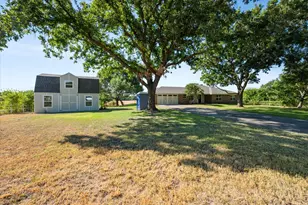 6809 Norris Cir, Weatherford, TX 76087 - Photo 2