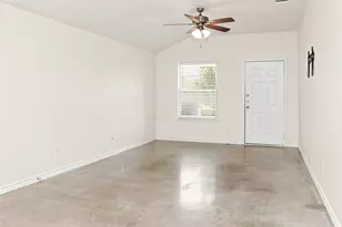 6015 Amelia Earhart Blvd, Killeen, TX 76543 - Photo 4