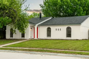 2009 Clark Trail, Grand Prairie, TX 75052 - Photo 2