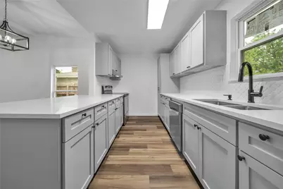 2009 Clark Trail, Grand Prairie, TX 75052 - Photo 8