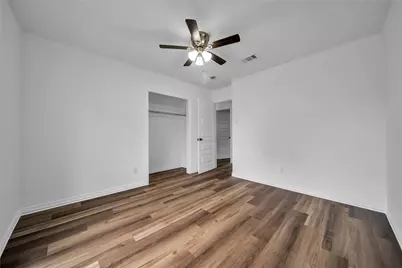 2009 Clark Trail, Grand Prairie, TX 75052 - Photo 16