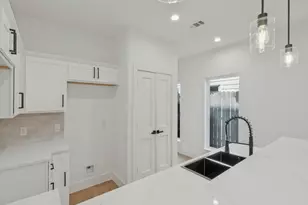 2208 Dyson St, Dallas, TX 75215 - Photo 12
