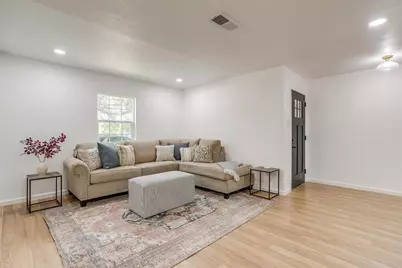 1701 Larkspur Drive, Arlington, TX 76013 - Photo 2