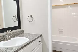 4653 Country Creek Dr, Dallas, TX 75236 - Photo 12