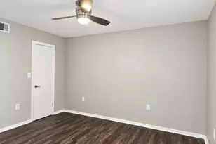 4653 Country Creek Dr, Dallas, TX 75236 - Photo 14