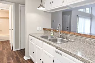 4653 Country Creek Dr, Dallas, TX 75236 - Photo 2