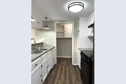 4653 Country Creek Drive #1124, Dallas, TX 75236 - Photo 4