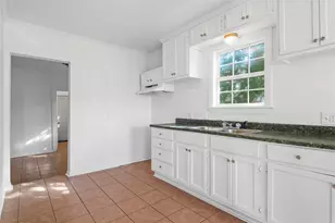 2021 Gurley Ave, Waco, TX 76706 - Photo 4