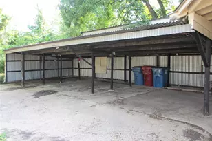 241 E Main St, Van, TX 75790 - Photo 2