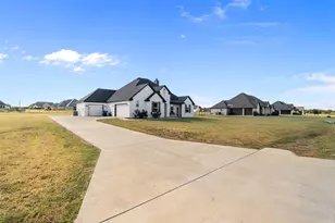 134 Buddy Ct, Millsap, TX 76066 - Photo 2