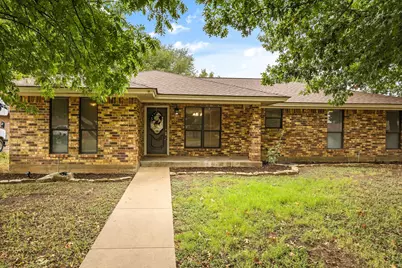 1812 N Cypress Avenue, Stephenville, TX 76401 - Photo 1