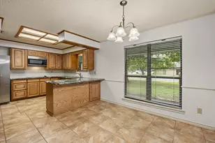1812 N Cypress Ave, Stephenville, TX 76401 - Photo 4