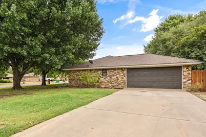 1812 N Cypress Avenue, Stephenville, TX 76401 - Photo 30