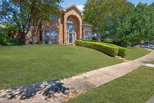9117 Lakepointe Ave, Rowlett, TX 75088 - Photo 2