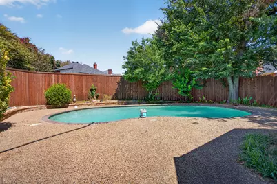 9117 Lakepointe Avenue, Rowlett, TX 75088 - Photo 18