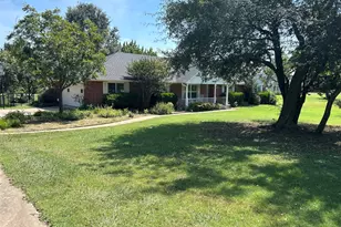 706 Georgetown Rd, Ovilla, TX 75154 - Photo 2