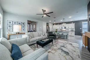 201 Foreman Dr, Midlothian, TX 76065 - Photo 2
