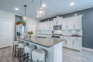 201 Foreman Dr, Midlothian, TX 76065 - Photo 4