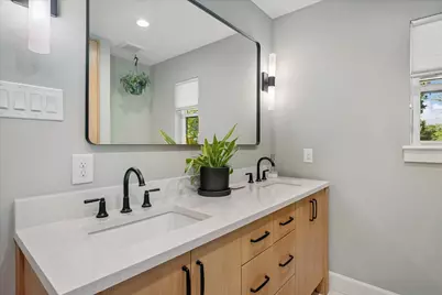 9553 Estate Lane, Dallas, TX 75238 - Photo 10