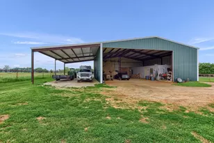 10898 Friendship Rd, Pilot Point, TX 76258 - Photo 14