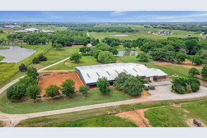 10898 Friendship Road, Pilot Point, TX 76258 - Photo 2