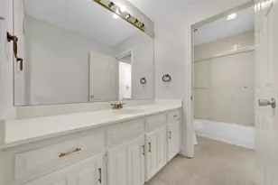 2105 Rolling Oak Ln, Garland, TX 75044 - Photo 10