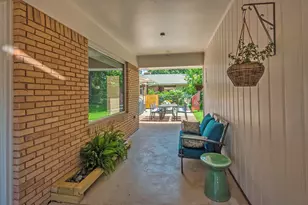 6221 Berryhill St, Dallas, TX 75231 - Photo 30
