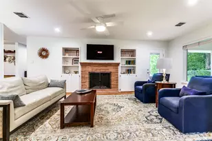 6221 Berryhill St, Dallas, TX 75231 - Photo 18
