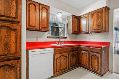 8413 Timberline Court, North Richland Hills, TX 76182 - Photo 6