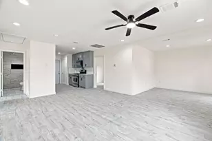 1244 E Mulkey St, Fort Worth, TX 76104 - Photo 6
