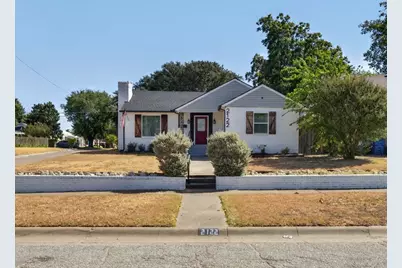 2122 Berwick Avenue, Dallas, TX 75203 - Photo 1