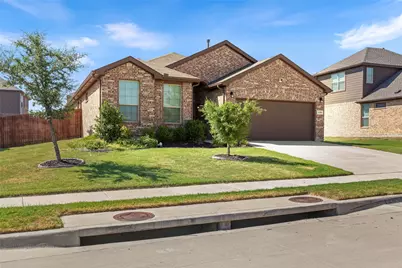 629 Dunster Lane, Saginaw, TX 76131 - Photo 2