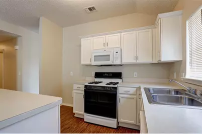 1815 Citadel Drive, Glenn Heights, TX 75154 - Photo 10