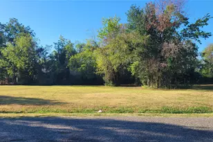 1903 Sycamore St, Commerce, TX 75428 - Photo 1