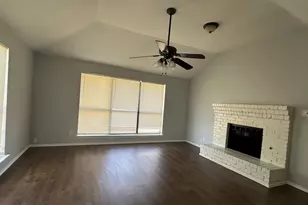 2217 Crestview Ln, Rowlett, TX 75088 - Photo 2