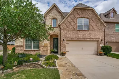 417 Chestnut Lane, Roanoke, TX 76262 - Photo 2