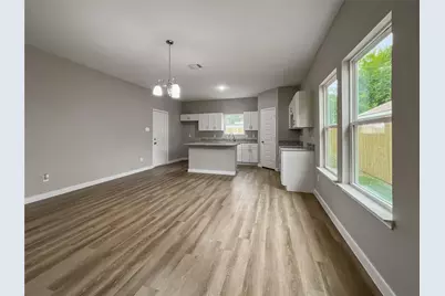 4615 Roberts Avenue, Dallas, TX 75215 - Photo 8