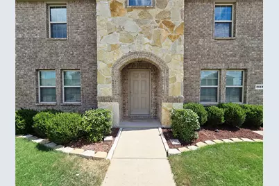2512 Brentwood Drive, Lancaster, TX 75134 - Photo 4