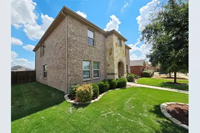 2512 Brentwood Drive, Lancaster, TX 75134 - Photo 2