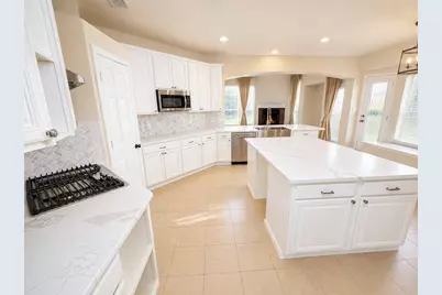9314 Royal Burgess Drive, Rowlett, TX 75089 - Photo 8