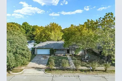 209 W Avenue K, Midlothian, TX 76065 - Photo 2