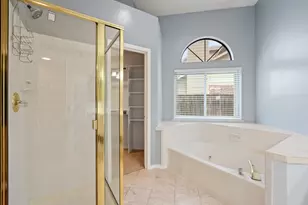 4305 Hudson Ave, Grand Prairie, TX 75052 - Photo 18