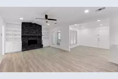 600 Tanglewood Drive S, Irving, TX 75061 - Photo 6
