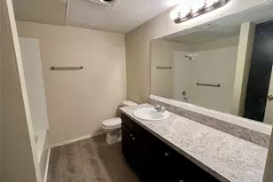 2019 Paisley Dr, Arlington, TX 76015 - Photo 8