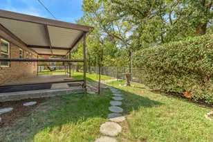 125 Glenhaven Dr, Azle, TX 76020 - Photo 8