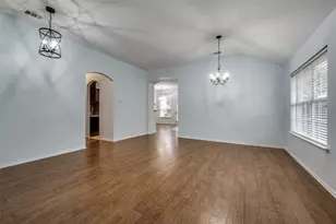 1617 Redwood Dr, Corinth, TX 76210 - Photo 6