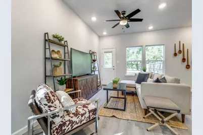 309-2 Braz Street, Bonham, TX 75418 - Photo 4