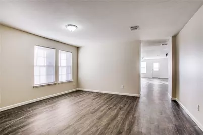 14816 S Spring Ridge Circle, Balch Springs, TX 75180 - Photo 6