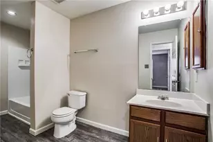 14816 S Spring Ridge Cir, Balch Springs, TX 75180 - Photo 10